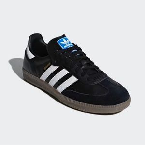 Adidas Samba in Core Black/Cloud White/Gum Size 6.5